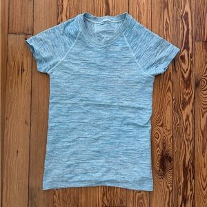 Athleta Spacedye Momentum Tee T-Short Small Blue Black White